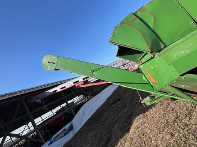 Image of John Deere 300 equipment image 2