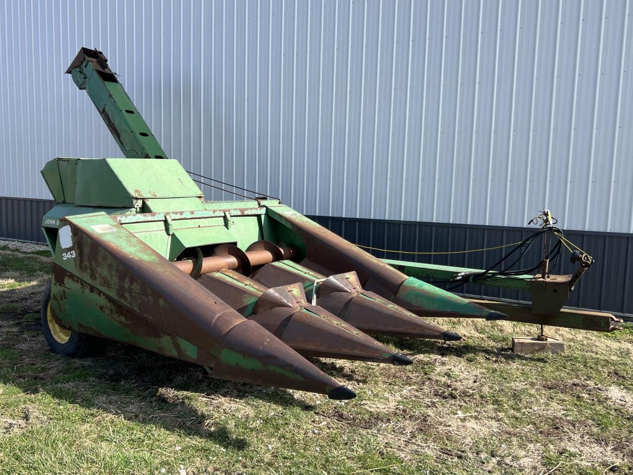 Main image John Deere 300