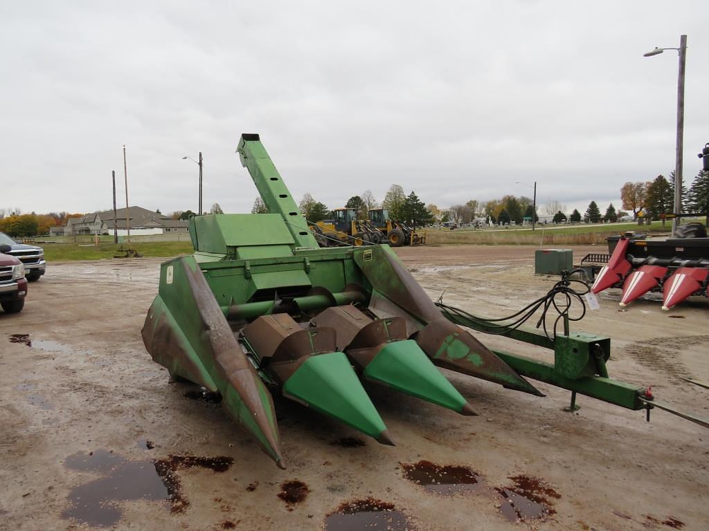 Image of John Deere 300 Primary image