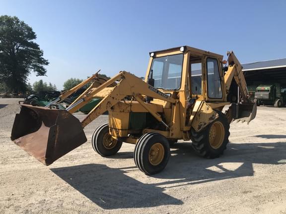 Image of John Deere 300 equipment image 1
