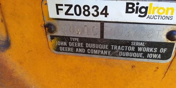 Image of John Deere 300 equipment image 1