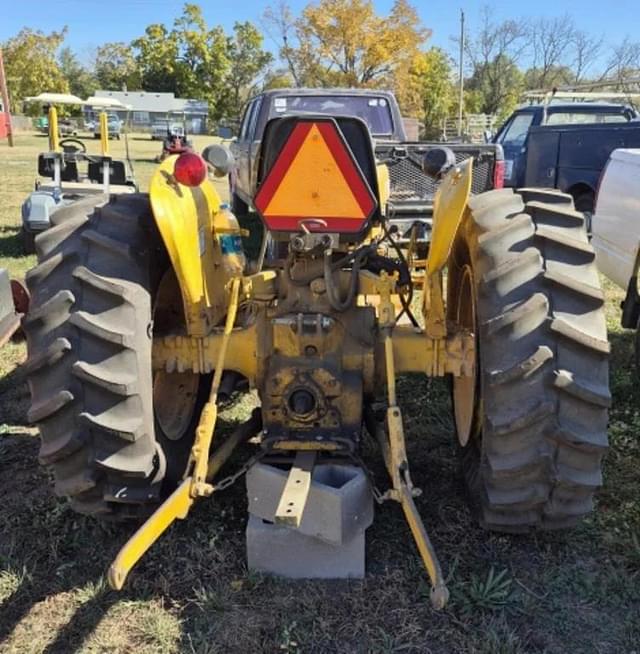 Image of John Deere 300 equipment image 2