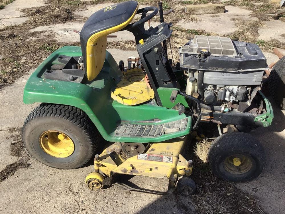 Main image John Deere 300