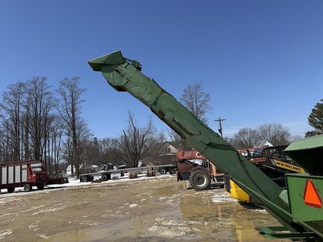 Image of John Deere EQ300 equipment image 4