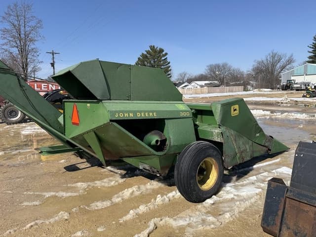Image of John Deere EQ300 equipment image 3