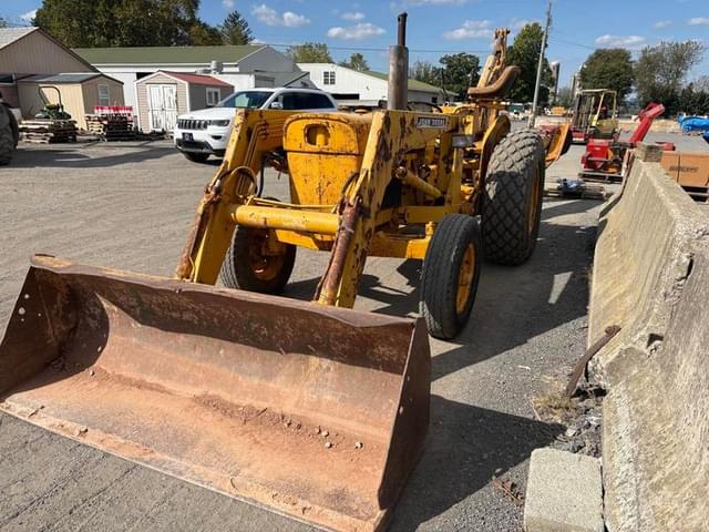 Image of John Deere 300 equipment image 4