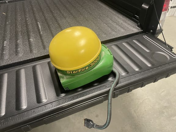 John Deere StarFire 3000 Equipment Image0
