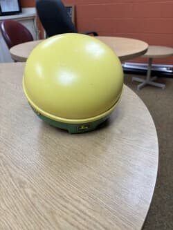 Image of John Deere StarFire 3000 Image 0