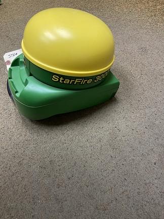 Image of John Deere StarFire 3000 Image 1