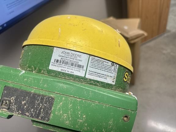 Image of John Deere StarFire 3000 Image 1
