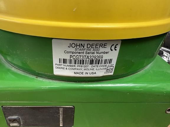Image of John Deere StarFire 3000 equipment image 4