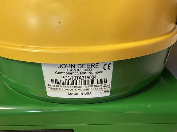 Image of John Deere StarFire 3000 equipment image 4