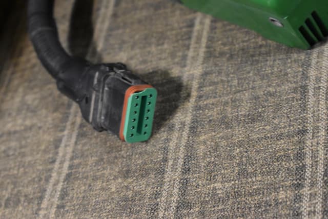 Image of John Deere StarFire 3000 equipment image 3