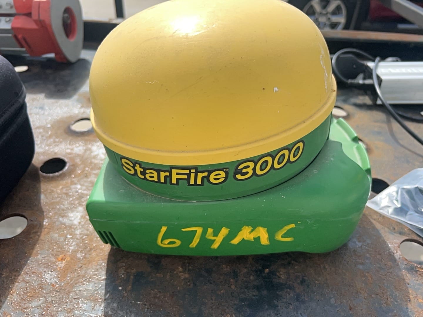 John Deere StarFire 3000 Equipment Image0