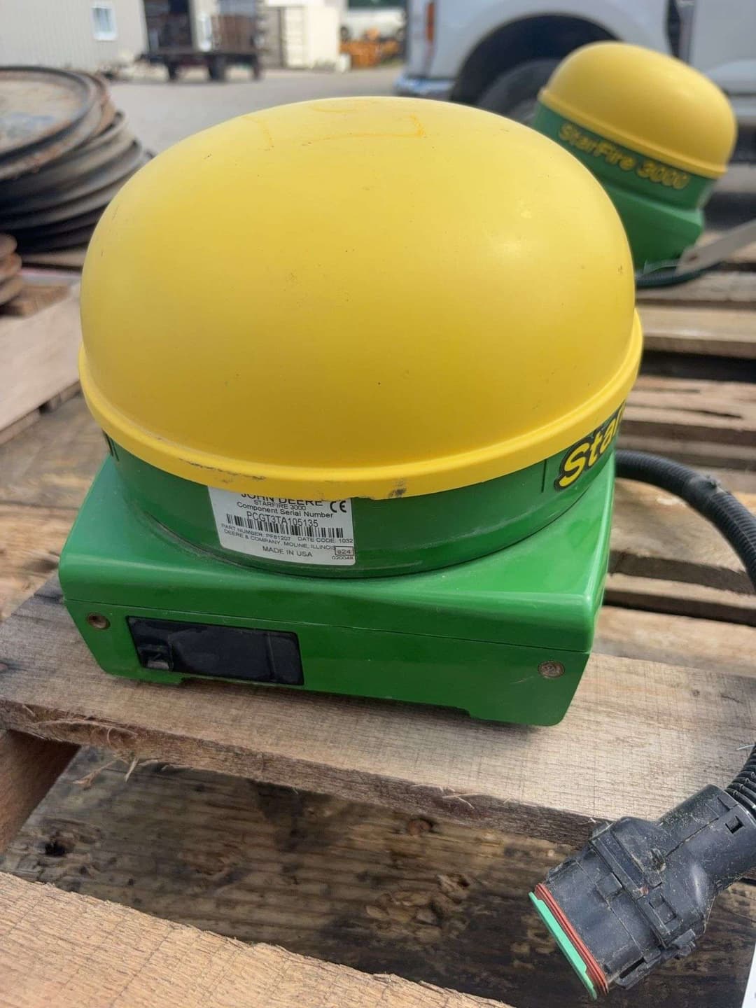 Image of John Deere StarFire 3000 Image 1