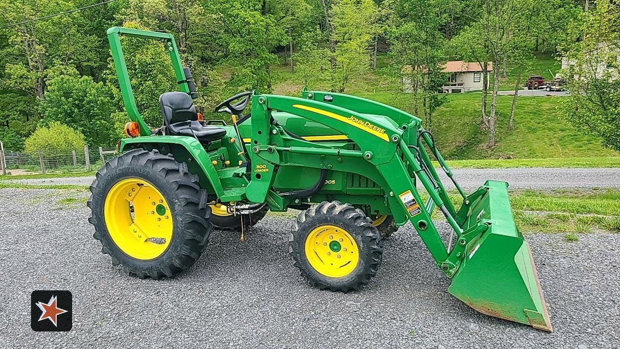 Main image John Deere 3005