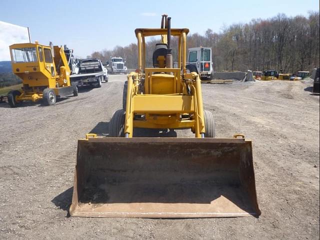 Image of John Deere 300-B equipment image 1