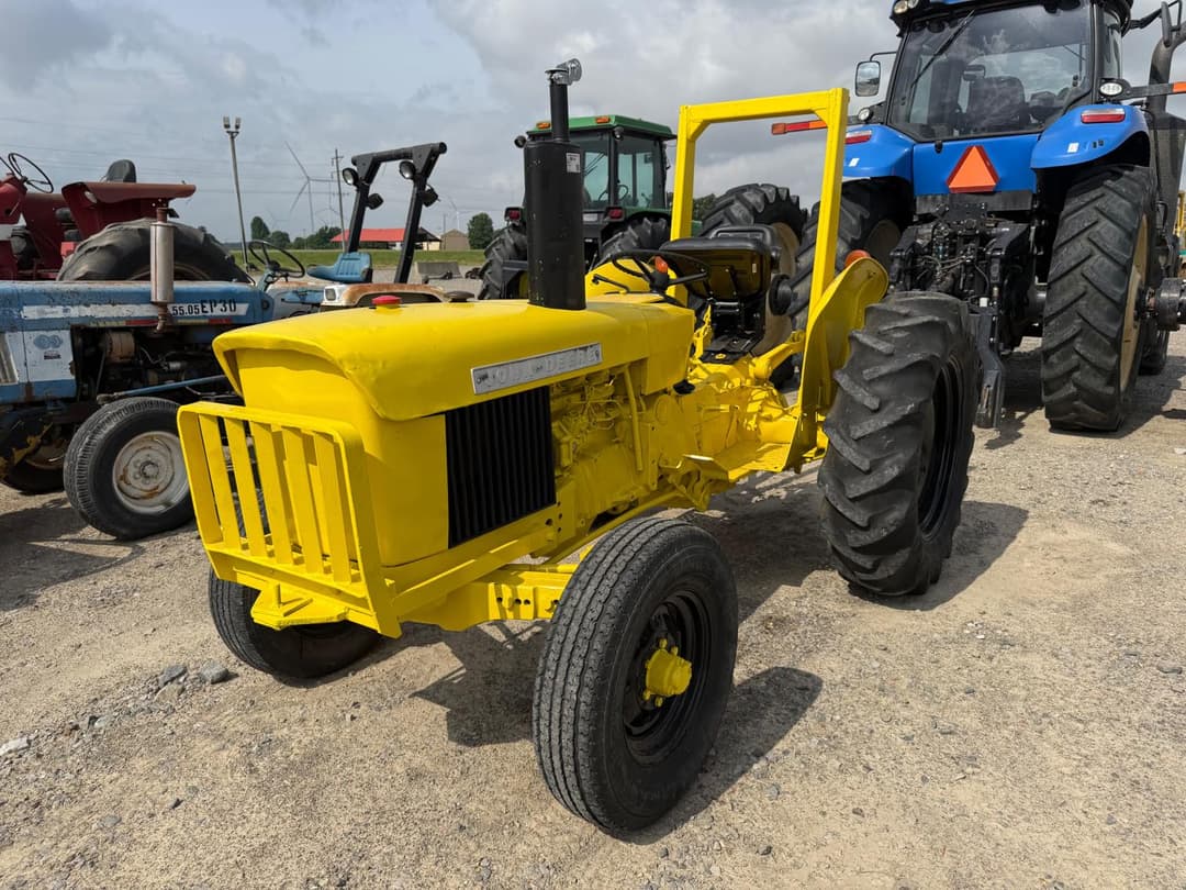 Image of John Deere 301 Primary image