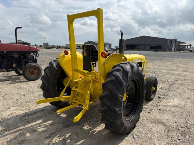 Image of John Deere 301 equipment image 3