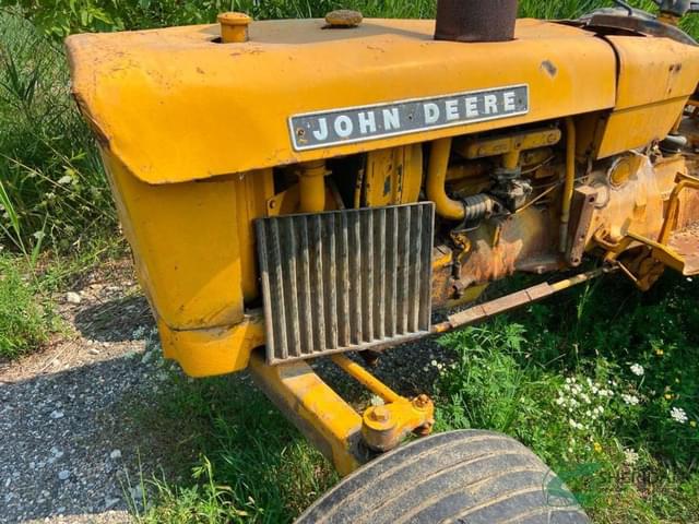 Image of John Deere 301 equipment image 2