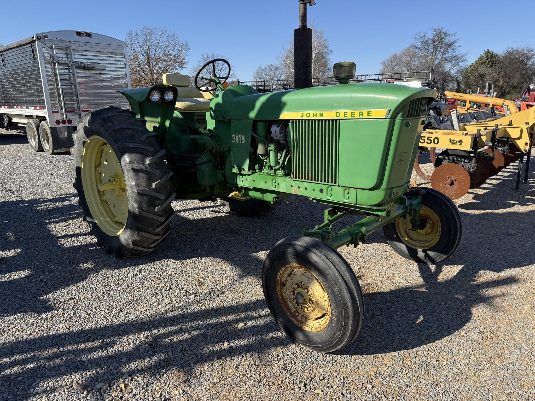 John Deere 3010 Equipment Image0