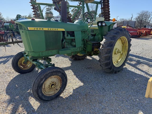 Image of John Deere 3010 equipment image 2