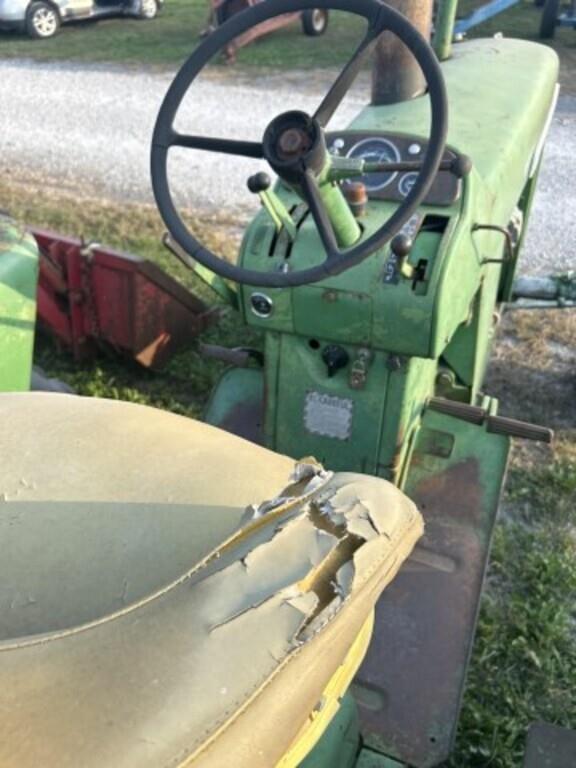 Image of John Deere 3010 equipment image 3