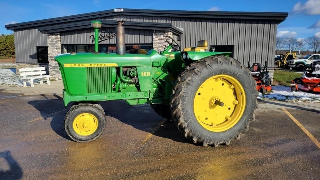 Image of John Deere 3010 Primary image