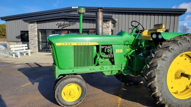 Image of John Deere 3010 equipment image 2