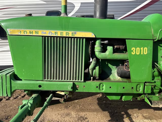 Image of John Deere 3010 equipment image 3