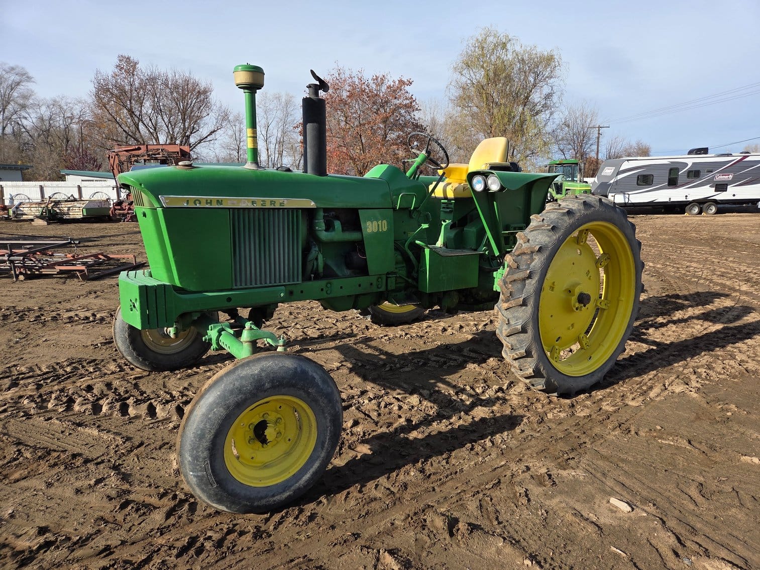 John Deere 3010 Equipment Image0