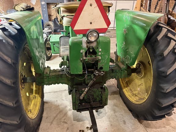 Image of John Deere 3010 equipment image 3