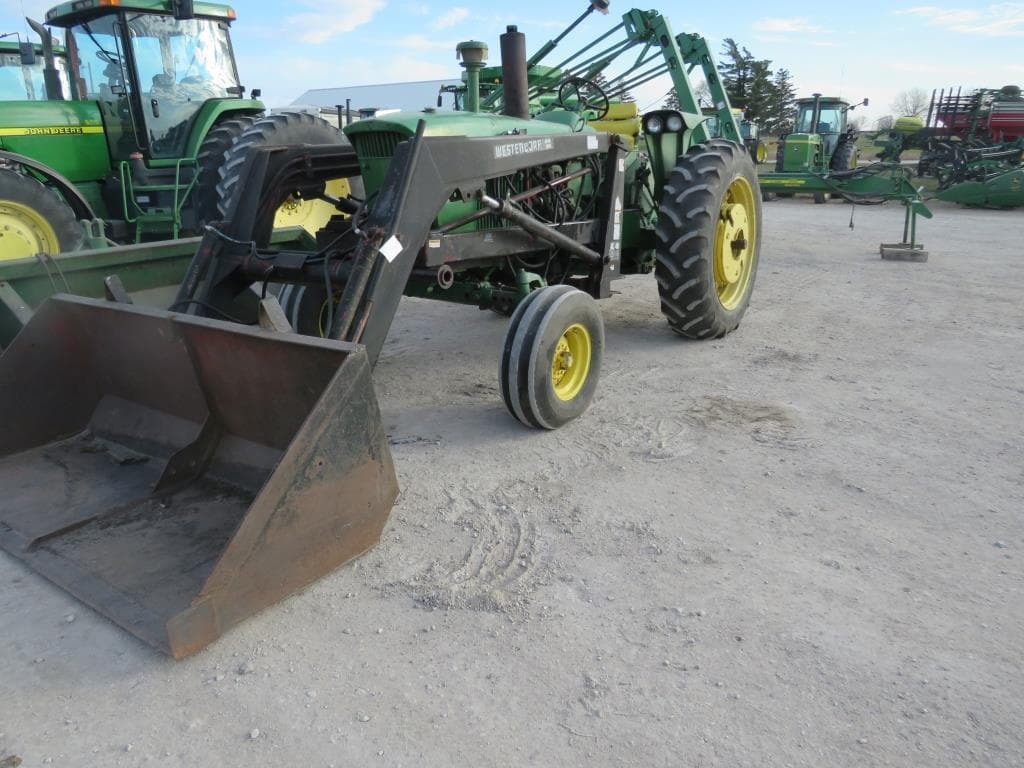 Image of John Deere 3010 Primary image