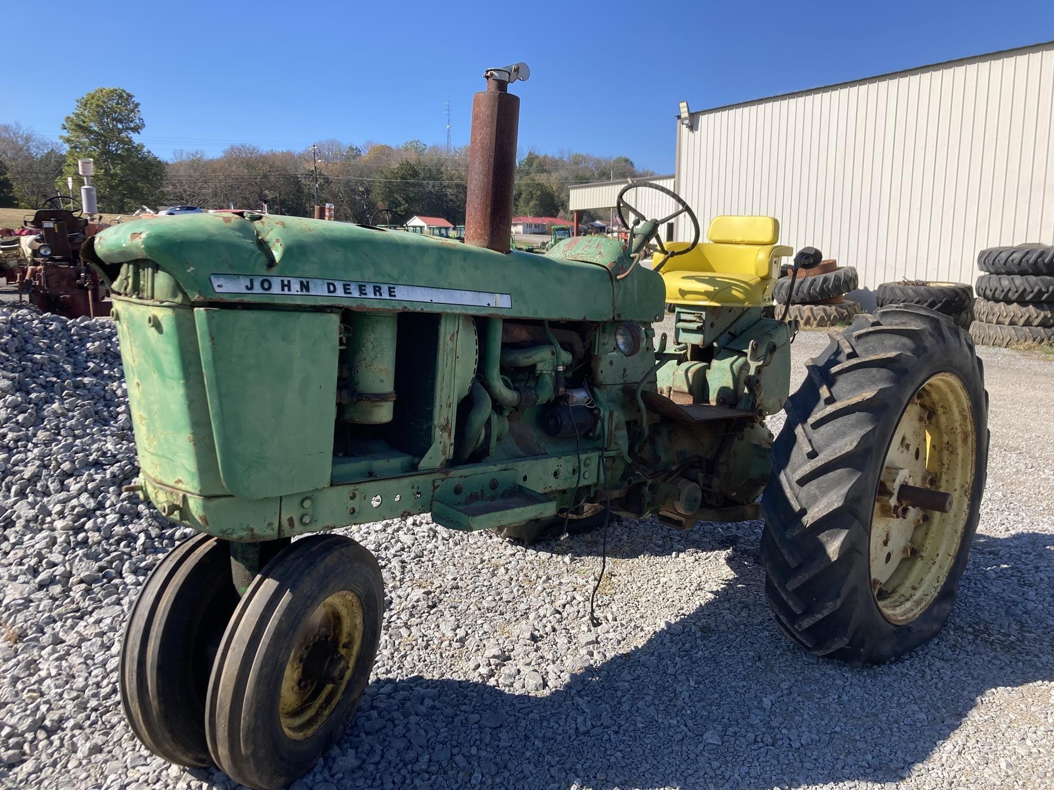 John Deere 3010 Equipment Image0
