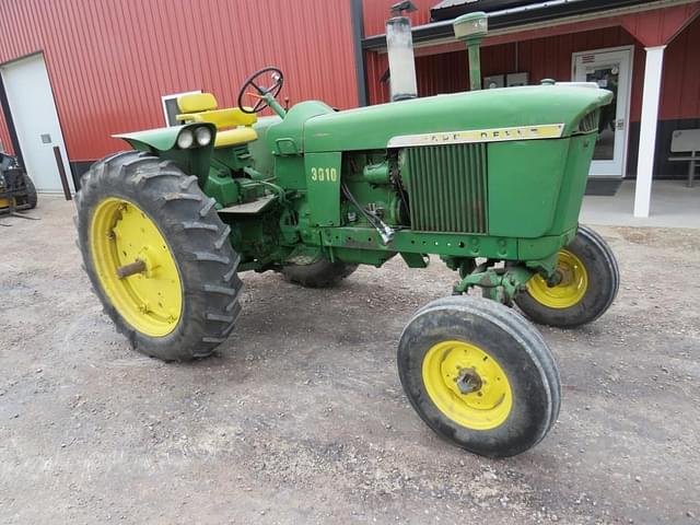 Image of John Deere 3010 equipment image 2