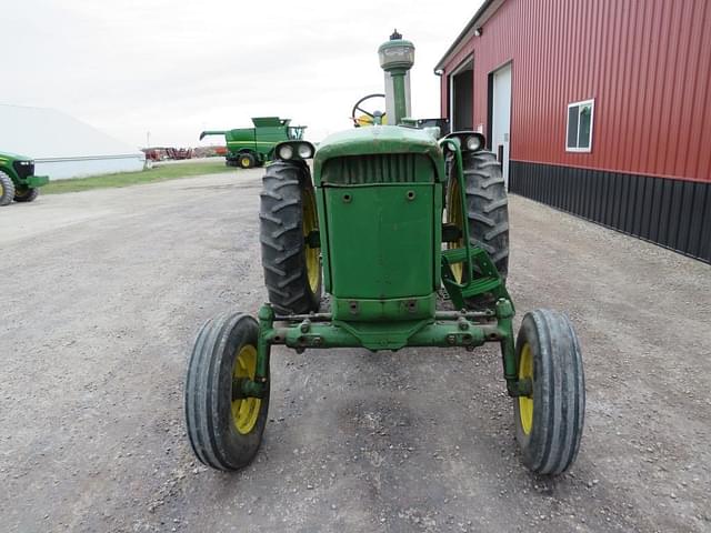 Image of John Deere 3010 equipment image 1