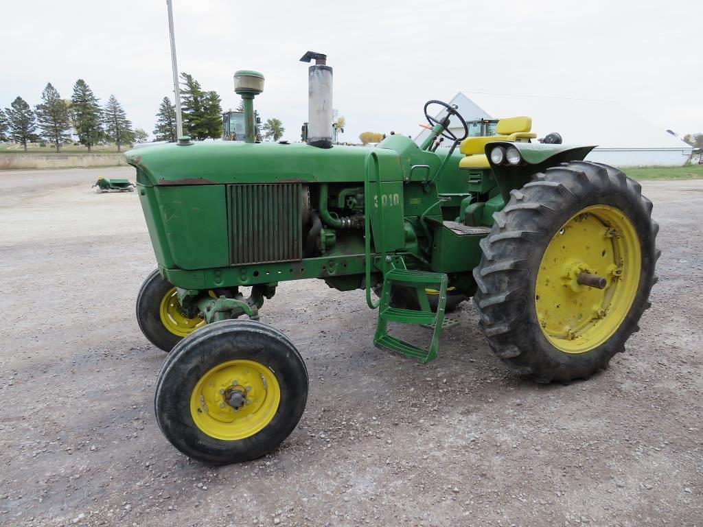 Image of John Deere 3010 Primary image