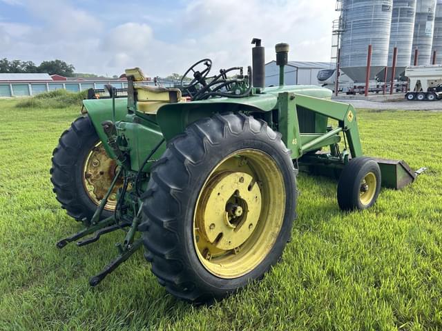Image of John Deere 3010 equipment image 1
