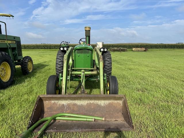 Image of John Deere 3010 equipment image 3
