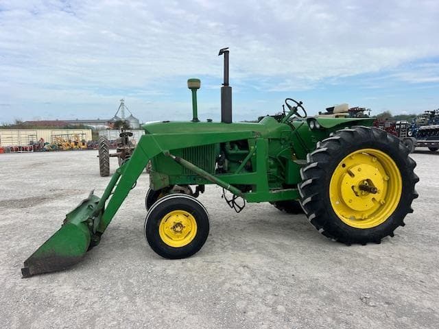 Image of John Deere 3010 equipment image 1