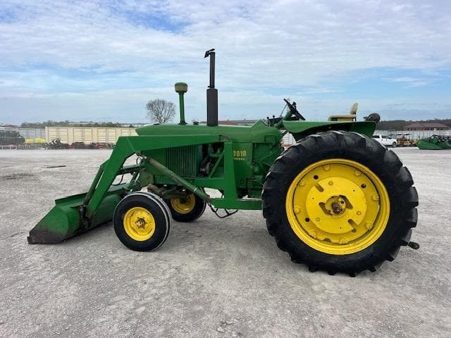 Image of John Deere 3010 equipment image 2