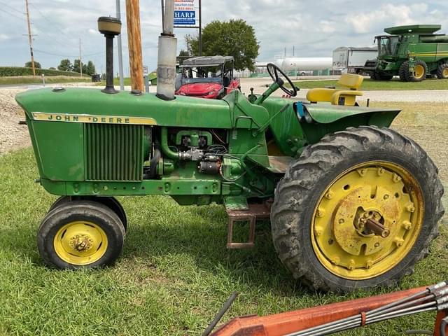 Image of John Deere 3010 equipment image 3