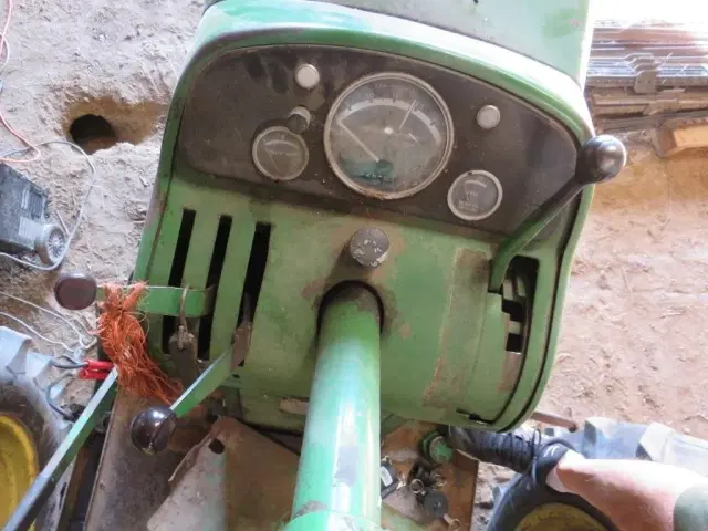 Image of John Deere 3010 equipment image 2