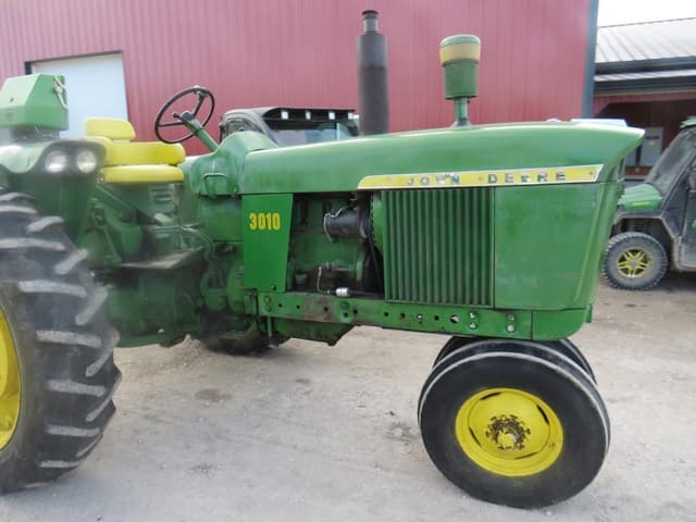 Image of John Deere 3010 equipment image 3