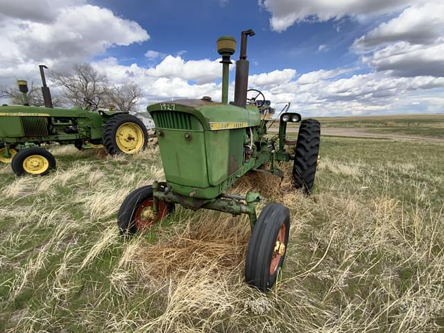 Image of John Deere 3010 equipment image 1