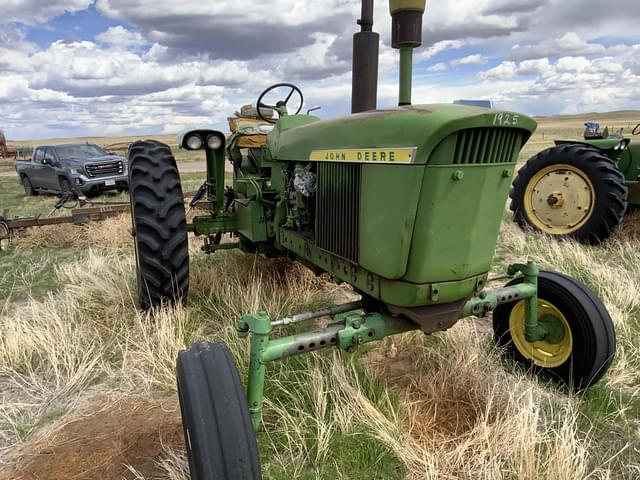 Image of John Deere 3010 equipment image 1