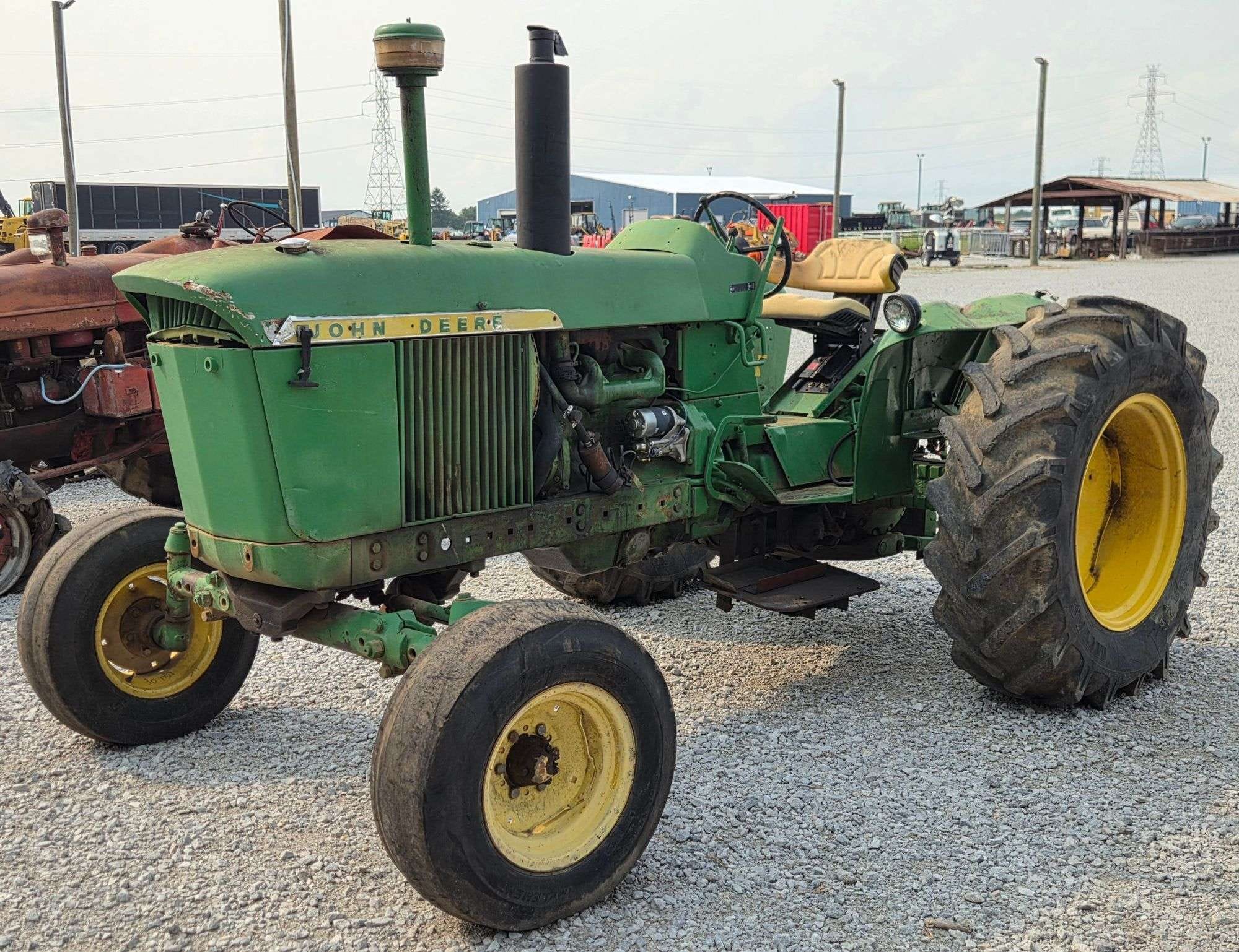 John Deere 3010 Equipment Image0