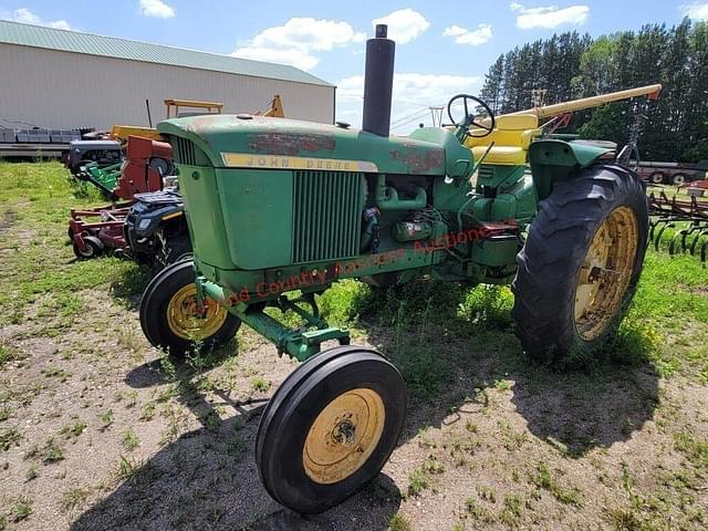 Image of John Deere 3010 equipment image 3