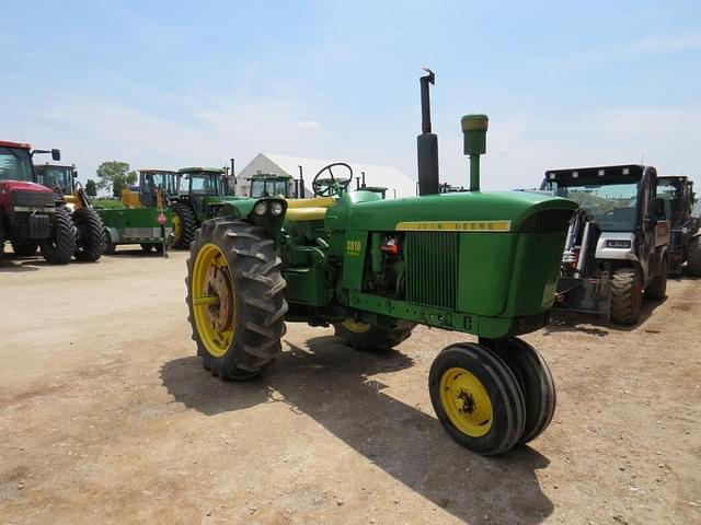 Image of John Deere 3010 equipment image 2