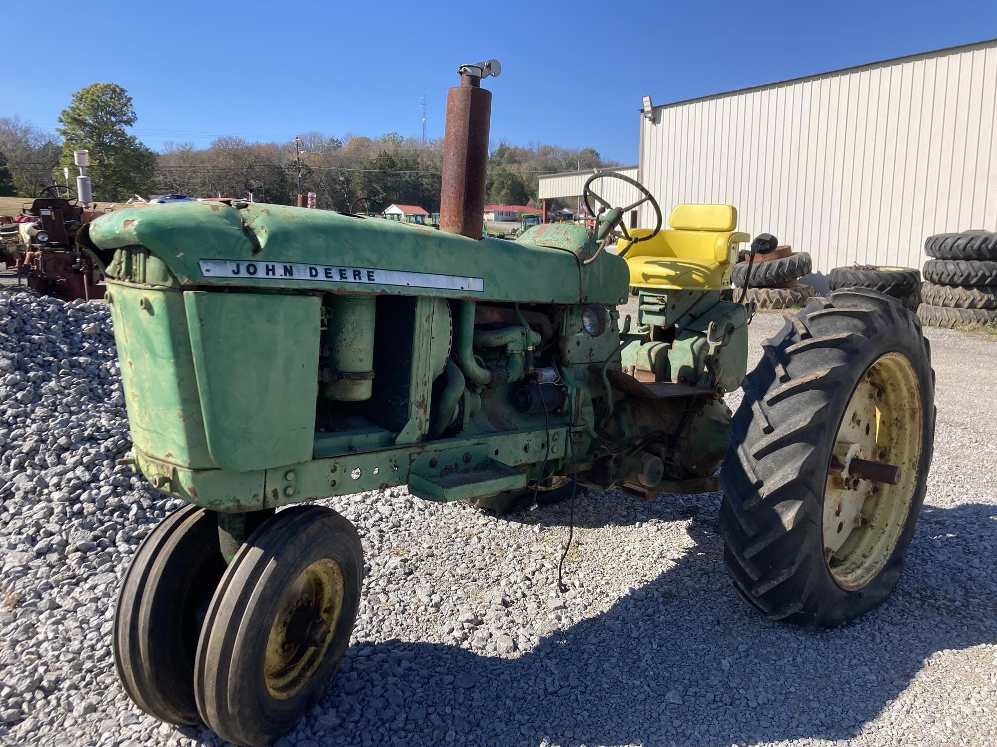 John Deere 3010 Equipment Image0